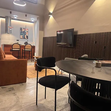 The 9 Loft * Pírgos