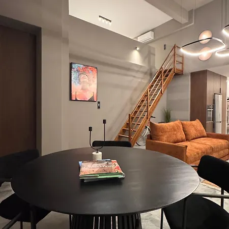 Apartamento The 9 Loft Pírgos